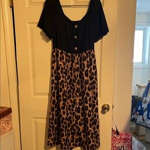 SHEIN Black and Leopard Print Midi Dress